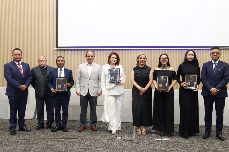 Realizan en el Congreso del Estado la entrega de reconocimientos “Poder 2026”