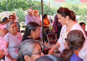 En tierra de Zapata Olivia Salomón reitera confianza en un proceso demócrata