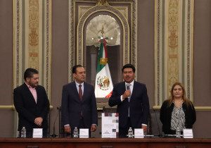 Recibe Congreso de Puebla el Paquete Económico 2024                                            