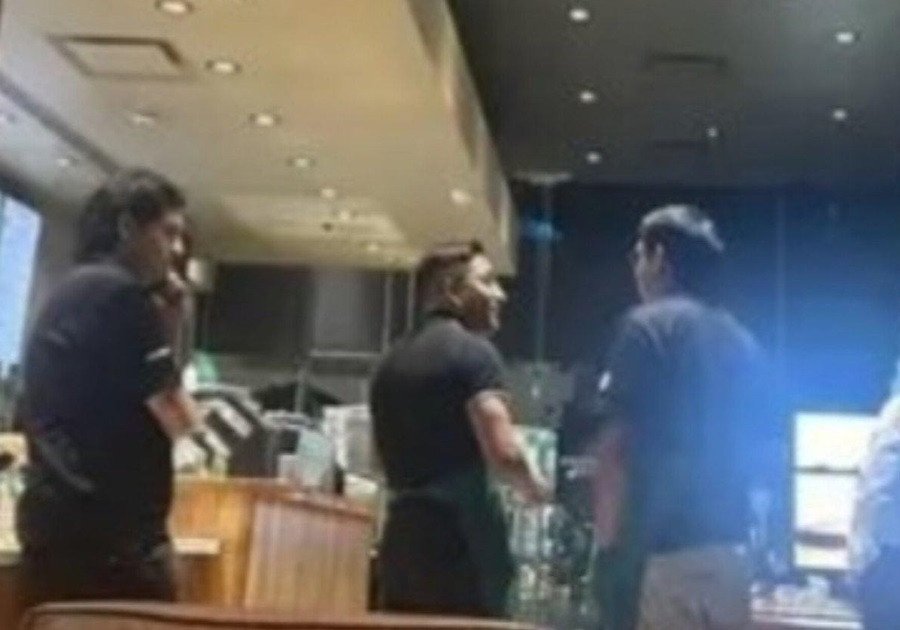 A mano armada asaltan a clientes Starbucks de Sonata