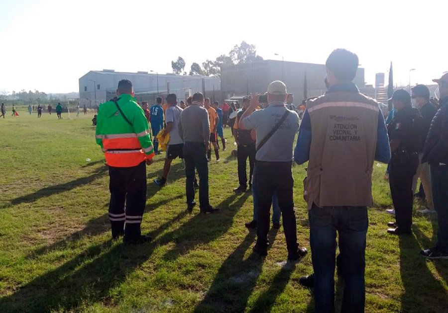 Desalojan canchas y sitios de reunión en Puebla