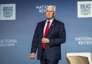 Mike Pence exvicepresidente de EU, presentó su candidatura a la presidencia