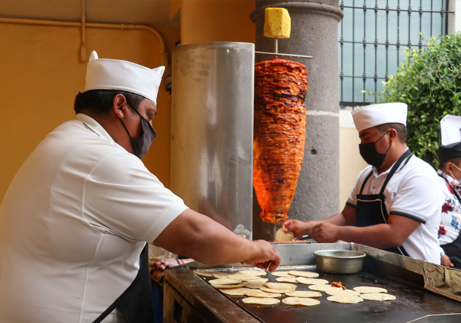 Celebra San Nicolás Buenos Aires tradicional Feria del Taco