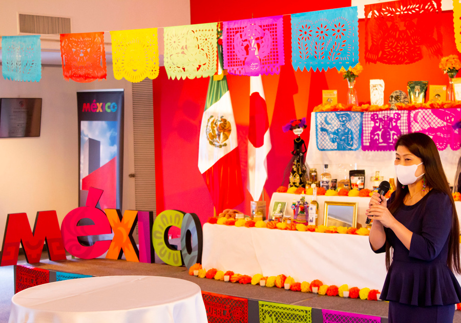Llegan productos &#039;Orgullo Puebla&#039; a Japón para festejo de Día de Muertos