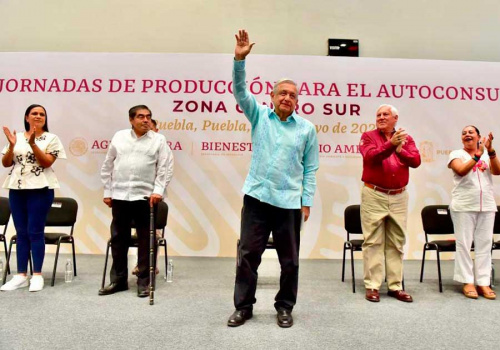 En Puebla, AMLO convoca asambleas para aumentar producción de alimentos básicos