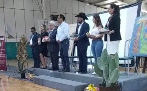 Presentan libro para resguardar la gastronomía tradicional de Soltepec