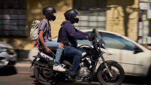 Busca gobierno de Puebla regular uso de motocicletas