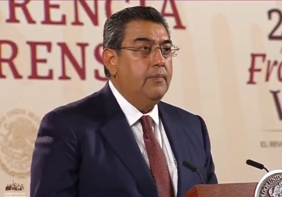 Puebla espera a AMLO para el 5 de Mayo, recuerda Sergio Salomón en Palacio Nacional