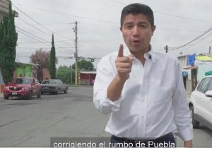 Rivera Pérez recorre calles que serán intervenidas en ‘Ciudad de 10’