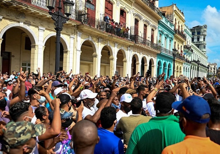 Cimbran protestas a Cuba; exigen libertad y fin de dictadura