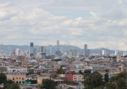 Mala calidad del aire en Puebla por ceniza volcánica, confirma Medio Ambiente