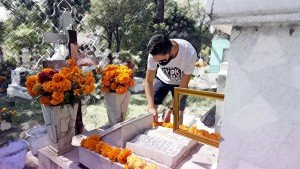 Todo listo en los panteones de Puebla para Día de Muertos