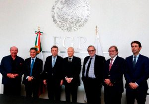 Reaparece Alejandro Gertz Manero en evento de la Barra Mexicana Colegio de Abogados