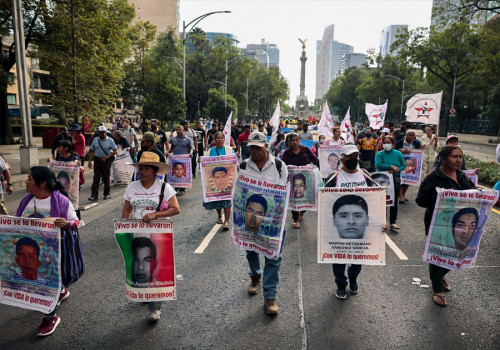 Se reunirá AMLO con familiares de los normalistas de Ayotzinapa