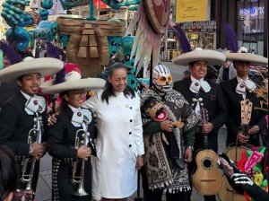Atlixco lleva sus Catrinas Monumentales a Times Square, en Nueva York